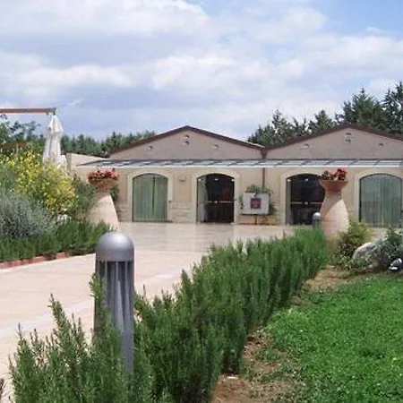 Castel Del Monte Park Hotel 4*