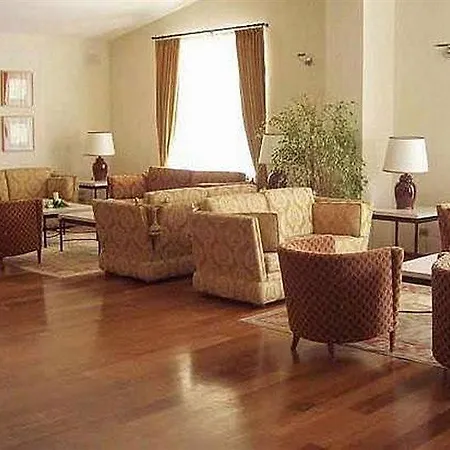 Castel Del Monte Park Hotel 4*