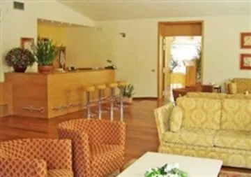 Hotel Castel Del Monte Park