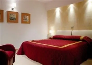 Castel Del Monte Park Hotel 4*